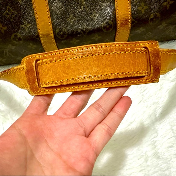 Louis Vuitton Keepall Bandouliere 55 - Picture 4 of 8